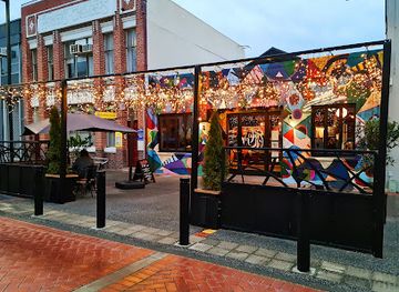 new-zealand/napier/bar/matisse-wine-shop-bar