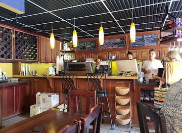 honduras/roatan/bar/javavine-cafe-wine-bar