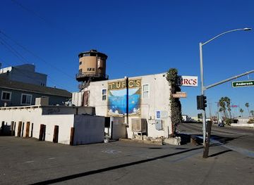 california/huntington-beach/bolsa-chica-state-beach/bar/turcs-cocktails