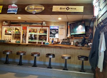 oregon/washington-county/bar/summerville-store-and-tavern