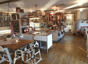 sweden/blekinge/bar/tindered-lantkok