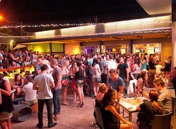 australia/fleurieu-peninsula/bar/the-highway