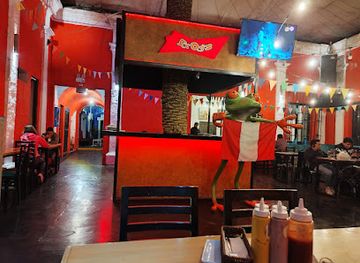 peru/arequipa-region/bar/frogs