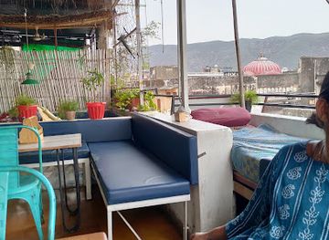 india/pushkar/bar/u-turn-roof-top-restaurant