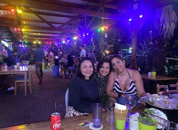 curacao/band-abou/bar/one-vibe-bar-terrace