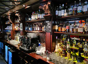 Skyggesiden Bar