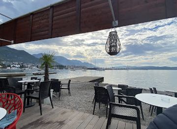 montenegro/tivat/bar/ponta-caffe-restoran