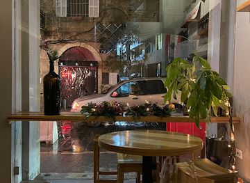 lebanon/bekaa/bar/vertical-33-wine-room