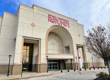pennsylvania/delaware-water-gap-national-recreation-area/bar/round1-bowling-arcade