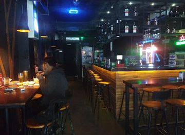 myanmar-burma/yangon/sanchaung/bar/chris-bar