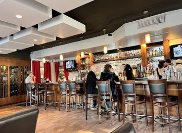 kansas/kansas-city/crossroads-arts-district/bar/tannin-wine-bar-kitchen