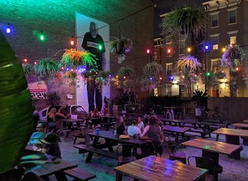 ohio/cincinnati/over-the-rhine/bar/mecca-otr