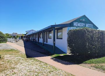 new-york/montauk/bar/memory-motel