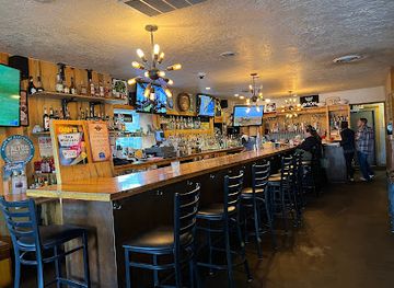 oregon/cascade-mountains/bar/cabin-22