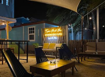 belize/mountain-pine-ridge/bar/tipsea-beach-bar