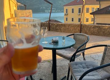 Drunk Octopus Bar