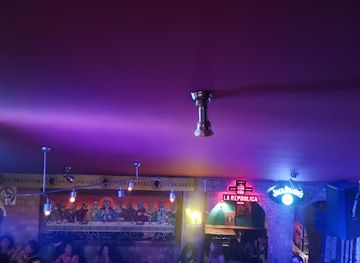 bolivia/cochabamba-valley/bar/la-tirana-calle-venezuela