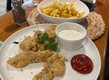 the-bahamas/lucaya/bar/the-brass-helmet