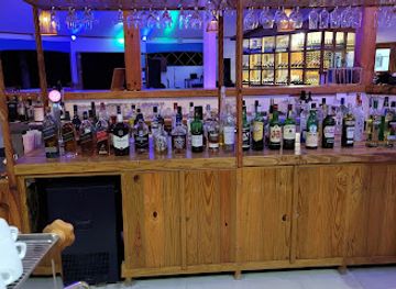 maldives/gan-island/bar/moodhu-bar