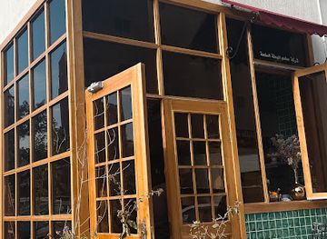 kuwait/salmiya/bar/salty-duck