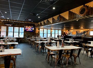 delaware/bombay-hook-national-wildlife-refuge/bar/crab-du-jour-cajun-seafood-bar