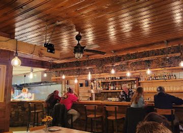 colorado/san-luis-valley/bar/beeza-s-restaurant-pub
