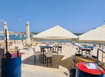 malta/tas-silg-area/bar/kayos-at-the-seaside-pub