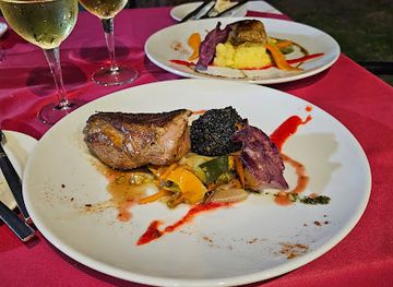 new-caledonia/ile-des-pins/bar/le-kanumera