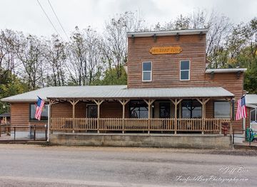 iowa/dutch-heritage-area/bar/baxa-s-sutliff-store-tavern