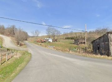 virginia/grayson-highlands-state-park/bar/the-traveling-tipsy-trailer