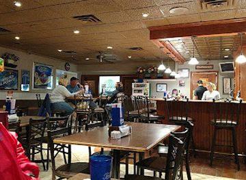michigan/tawas-point-state-park/bar/g-s-pizzeria