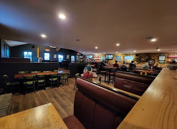 vermont/mount-mansfield/bar/backyard