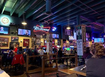 maine/bangor/bar/hero-s-sports-grill-entertainment-center