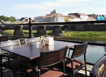 ukraine/transcarpathia/bar/a-priori