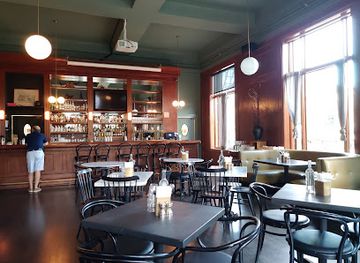 california/berkeley/telegraph-avenue/bar/henry-s-bar-restaurant