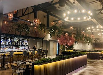 south-africa/pretoria/menlyn/bar/rockets-time-square