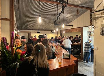 oregon/umatilla-county/bar/helix-market-pub
