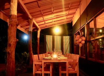 sri-lanka/cultural-triangle/bar/cappuccino-bistro