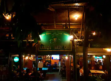 Gary's Irish Bar - The Rising Sun