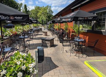 connecticut/mohawk-mountain-ski-area/bar/the-flying-monkey-grill-bar