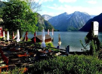 austria/salzkammergut-lakes/bar/uferwirt-seeraunzn