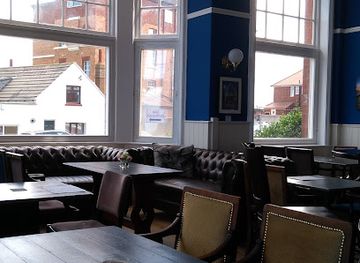 united-kingdom/whitby/bar/the-met-lounge-ballroom