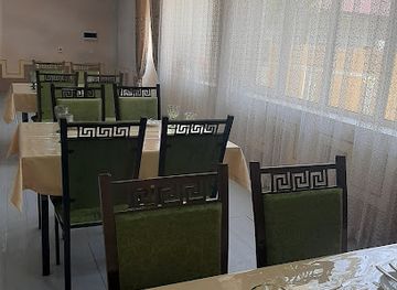 uzbekistan/jizzakh/bar/siyob-kafe