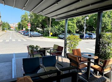 croatia/zagreb/maksimir-park/bar/vivas-bar