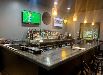 rhode-island/providence/federal-hill/bar/jake-and-johnny-s-lounge