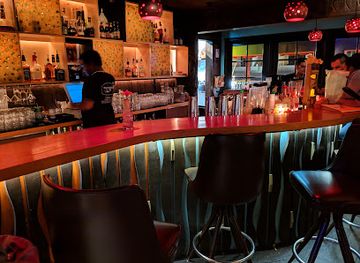 california/palm-springs/bar/the-tonga-hut-restaurant-and-tiki-bar