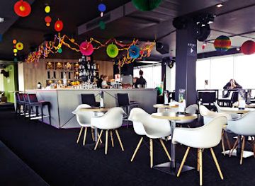 slovenia/maribor/tezno/bar/luft-fun-dining-cocktails