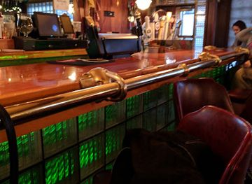 wisconsin/appleton/bar/fox-river-house