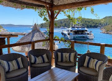 croatia/hvar/bar/calma-beach-bar