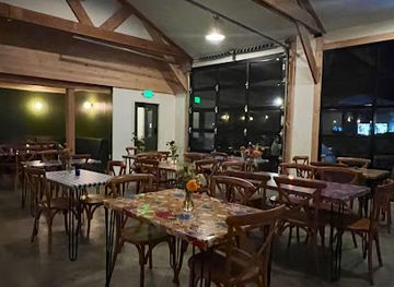 maine/south-portland/bar/lambs